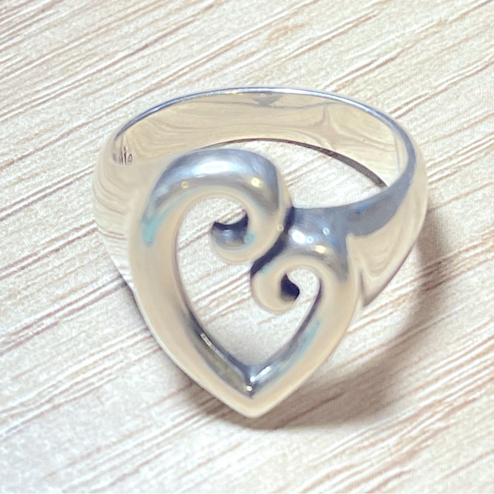 James Avery Mother’s Love Ring